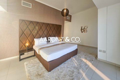 Apartment de 2 dormitorios en Cayan Tower, UAE No. 142856 9