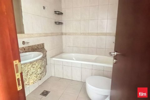 Квартира с 1 спальней в Дубай Марина, ОАЭ №146346 10