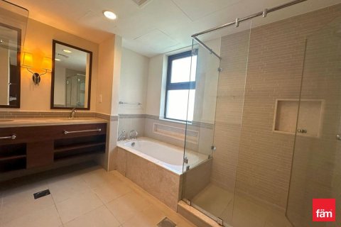 Вилла с 4 спальнями в Дубай, ОАЭ №146345 17