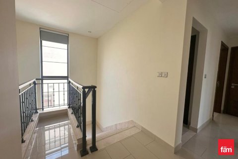 Вилла с 4 спальнями в Дубай, ОАЭ №146345 8