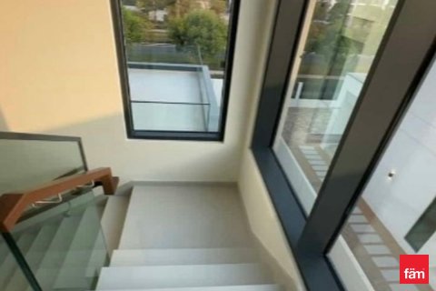 Villa de 4 dormitorios  No. 125111 7