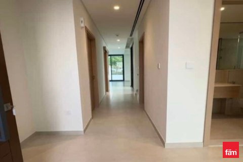 Villa de 4 dormitorios  No. 125111 8