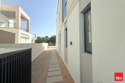 Villa de 4 dormitorios en Dubai, UAE No. 125111 26