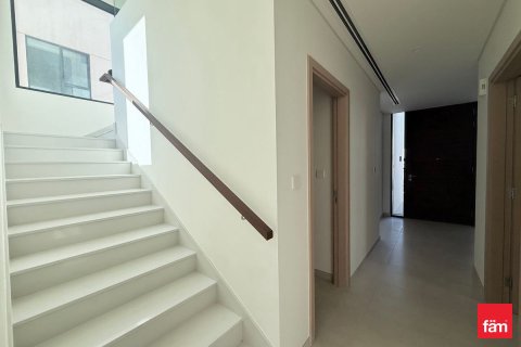 Villa de 4 dormitorios en Dubai, UAE No. 125111 18