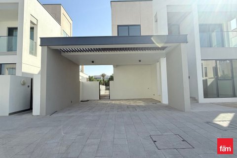 Villa de 4 dormitorios en Dubai, UAE No. 125111 27