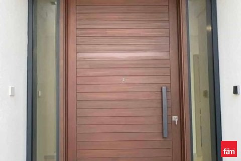 Villa de 4 dormitorios  No. 125111 10