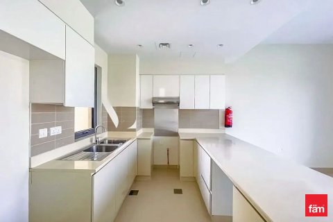 Villa de 4 dormitorios  No. 125113 6