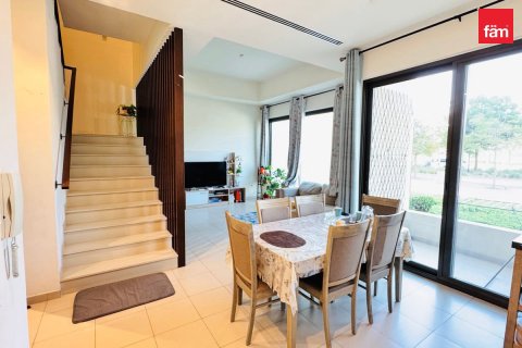 3 bedrooms Duplex in Dubai, UAE No. 173262