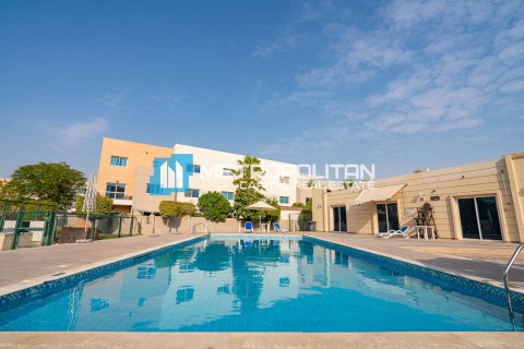 Villa de 3 dormitorios en Al Reef, UAE No. 145102 4