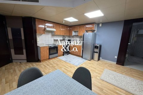 Квартира с 2 спальнями в Джумейра Лейк Тауэрс, ОАЭ №171435 9
