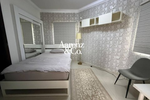 Квартира с 2 спальнями в Джумейра Лейк Тауэрс, ОАЭ №171435 5
