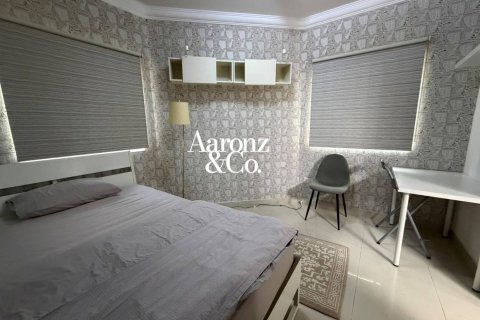 Квартира с 2 спальнями в Джумейра Лейк Тауэрс, ОАЭ №171435 6
