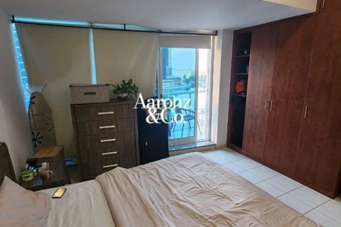 Квартира студия в Джумейра Лейк Тауэрс, ОАЭ №171437 9