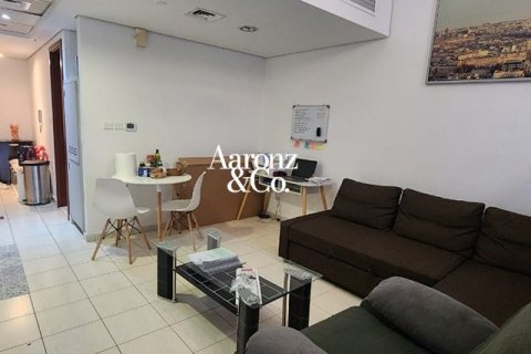 Квартира студия в Джумейра Лейк Тауэрс, ОАЭ №171437 4