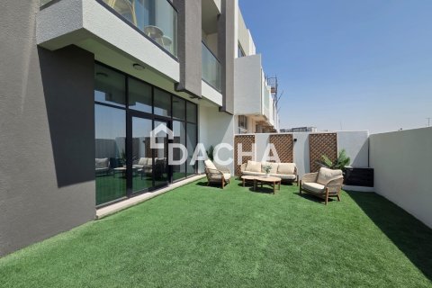 4 bedrooms Townhouse in Dubai, UAE No. 198497