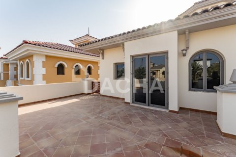 Villa de 5 chambres à Garden Homes, UAE No. 198501 14