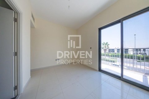 3 bedrooms Townhouse in Dubai, UAE No. 190732