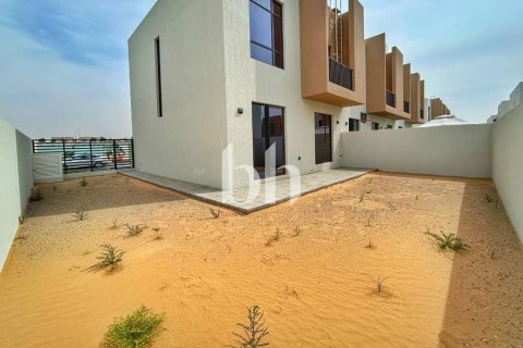 3 bedrooms Townhouse  No. 113434 4