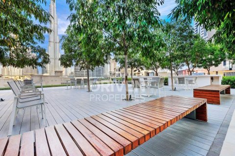 1 bedroom Apartment in Burj Royale, UAE No. 193429 6