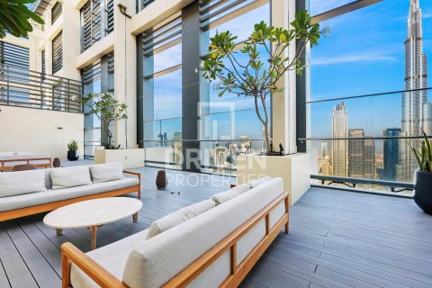 1 bedroom Apartment in Burj Royale, UAE No. 193429 4