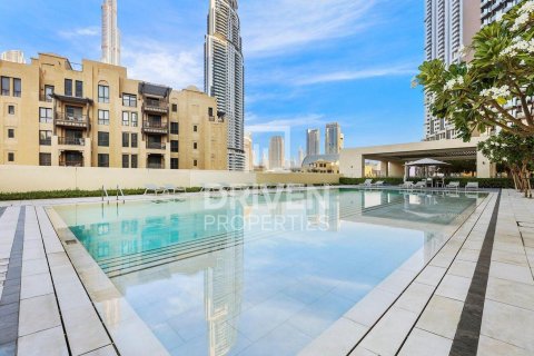 1 bedroom Apartment in Burj Royale, UAE No. 193429 8