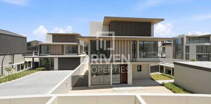 3 bedrooms Townhouse in Nad Al Sheba 1, UAE No. 193427