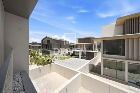3 bedrooms Townhouse in Nad Al Sheba 1, UAE No. 193427 3