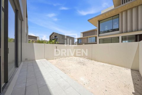 3 bedrooms Townhouse in Nad Al Sheba 1, UAE No. 193427 23
