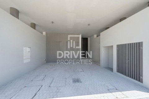 3 bedrooms Townhouse in Nad Al Sheba 1, UAE No. 193427 8