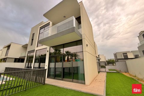 Villa de 4 dormitorios en Al Furjan, UAE No. 149390