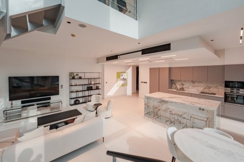 2 bedrooms Apartment in DIFC, UAE No. 140626 3