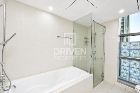 Appartement de 2 chambres à Standpoint Towers, UAE No. 206775 19