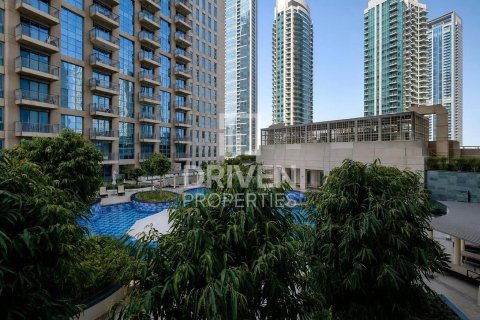 Appartement de 2 chambres à Standpoint Towers, UAE No. 206775 26