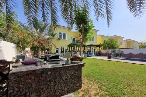 Villa de 3 dormitorios en Legacy, UAE No. 78447 3