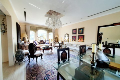 Villa de 3 dormitorios en Legacy, UAE No. 78447 7