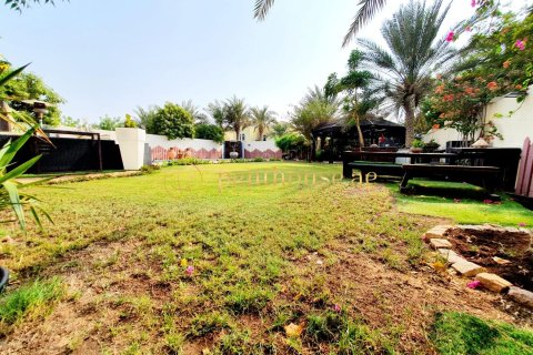Villa de 3 dormitorios en Legacy, UAE No. 78447 14
