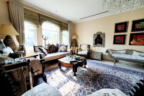 Villa de 3 dormitorios en Legacy, UAE No. 78447 4