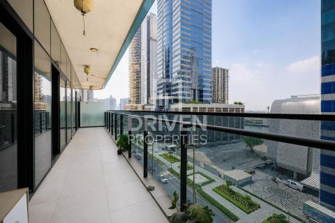 Appartement de 2 chambres à Merano Tower, UAE No. 200657 4