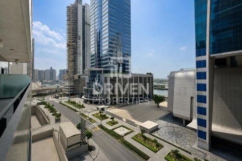Appartement de 2 chambres à Merano Tower, UAE No. 200657 5