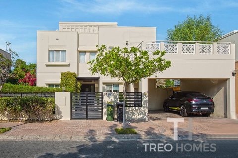 4 bedrooms Villa in Meadows, UAE No. 183051 22