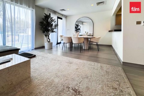 Villa de 4 dormitorios en Dubai, UAE No. 103441 3