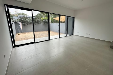 2 bedrooms Townhouse in Tilal City, UAE No. 195030