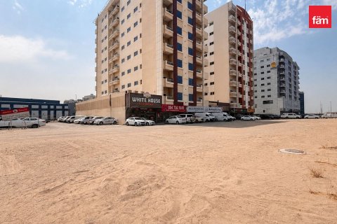 Land de 1219.3m² à Dubai, UAE No. 198650 8