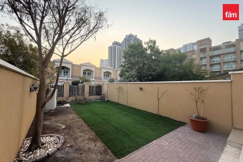 2 bedrooms Villa in Dubai, UAE No. 198644 8