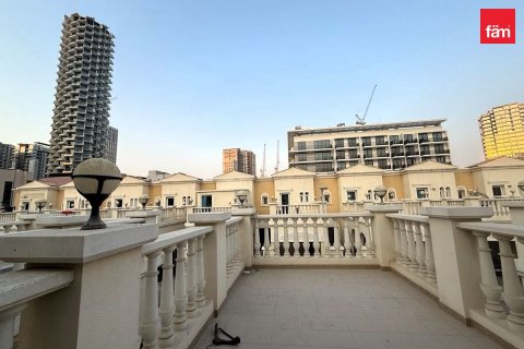 2 bedrooms Villa in Dubai, UAE No. 198644 7