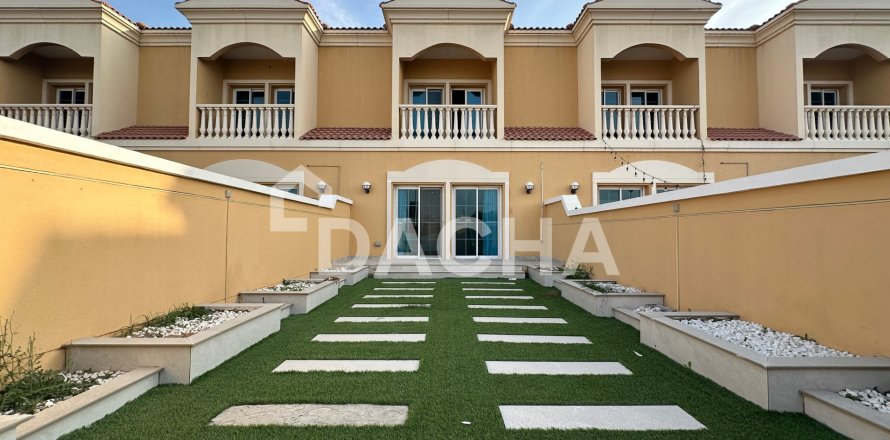 2 bedrooms Townhouse in Jumeirah Village Triangle, UAE No. 165683