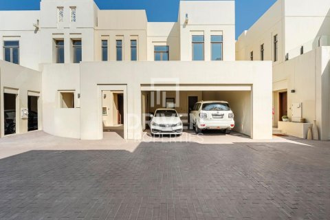 Вилла с 3 спальнями в Mira Oasis, ОАЭ №138828 3