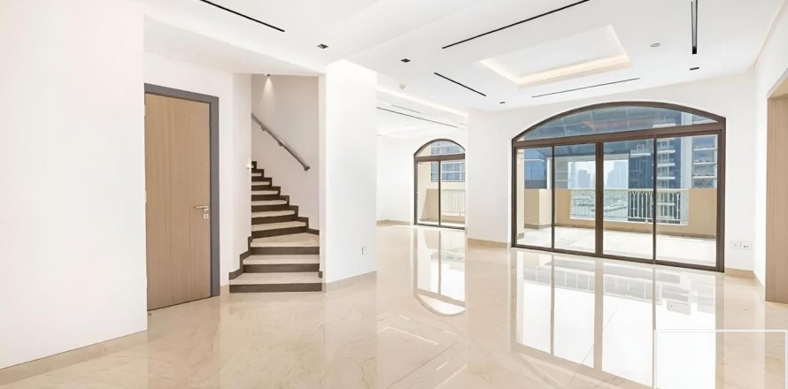 Пентхаус с 3 спальнями в Golden Mile, ОАЭ №136524