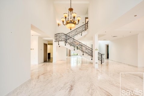 Вилла с 4 спальнями в Jumeirah Islands, ОАЭ №136521 5