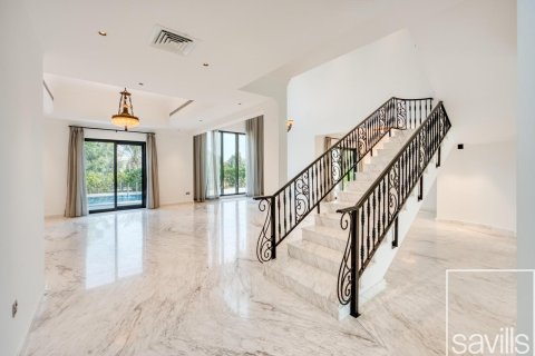 Вилла с 4 спальнями в Jumeirah Islands, ОАЭ №136521 9